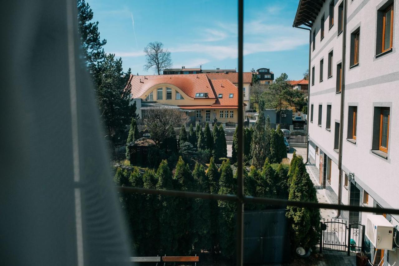 Pension Relish Rajecké Teplice Dış mekan fotoğraf